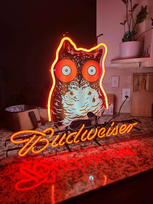 Budweiser Hooters Neon Sign 24"